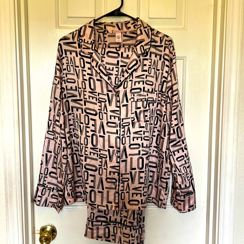 NWOT silky Victoria’s Secret pajama set